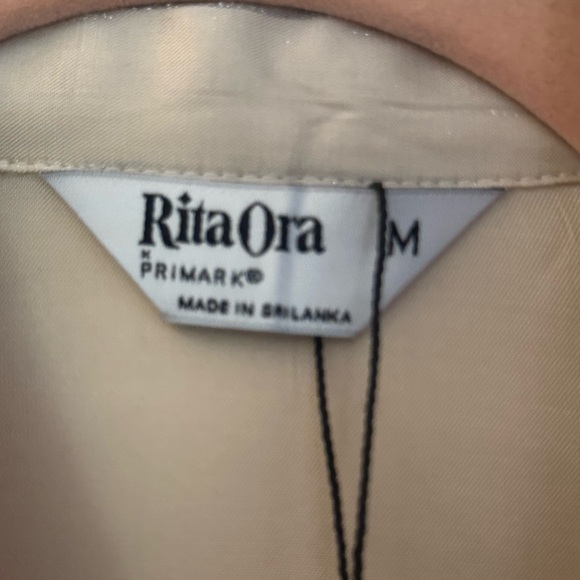 ✨HP ✨Rita Ora Primark Gold Blouse Size M NWT - Picture 5 of 8